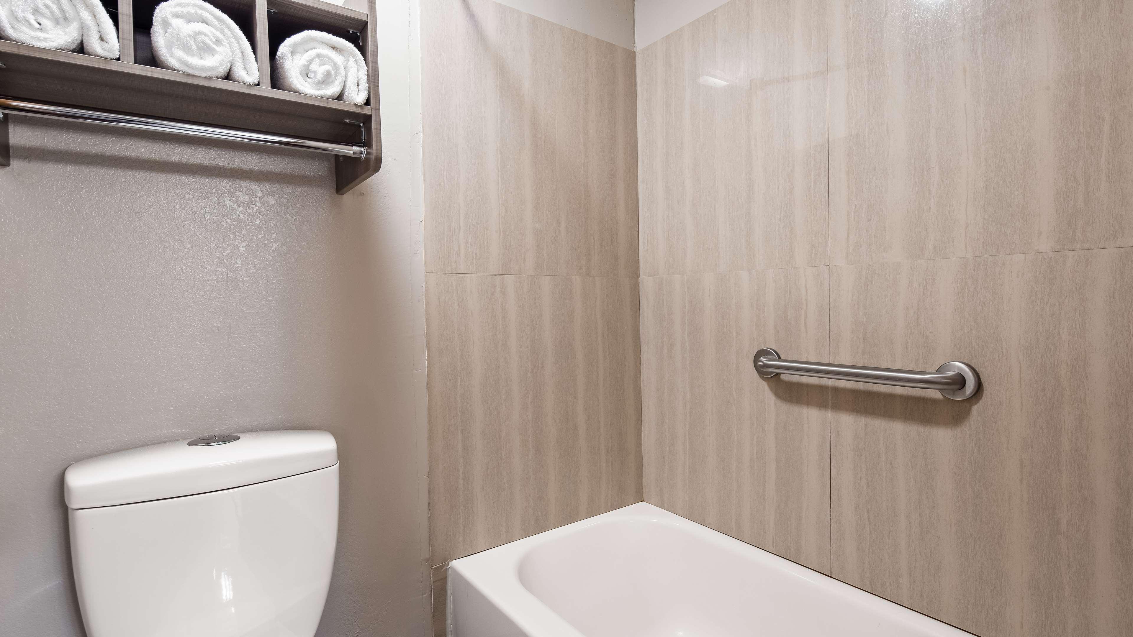 Surestay Plus Hotel By Best Western Kearney Extérieur photo