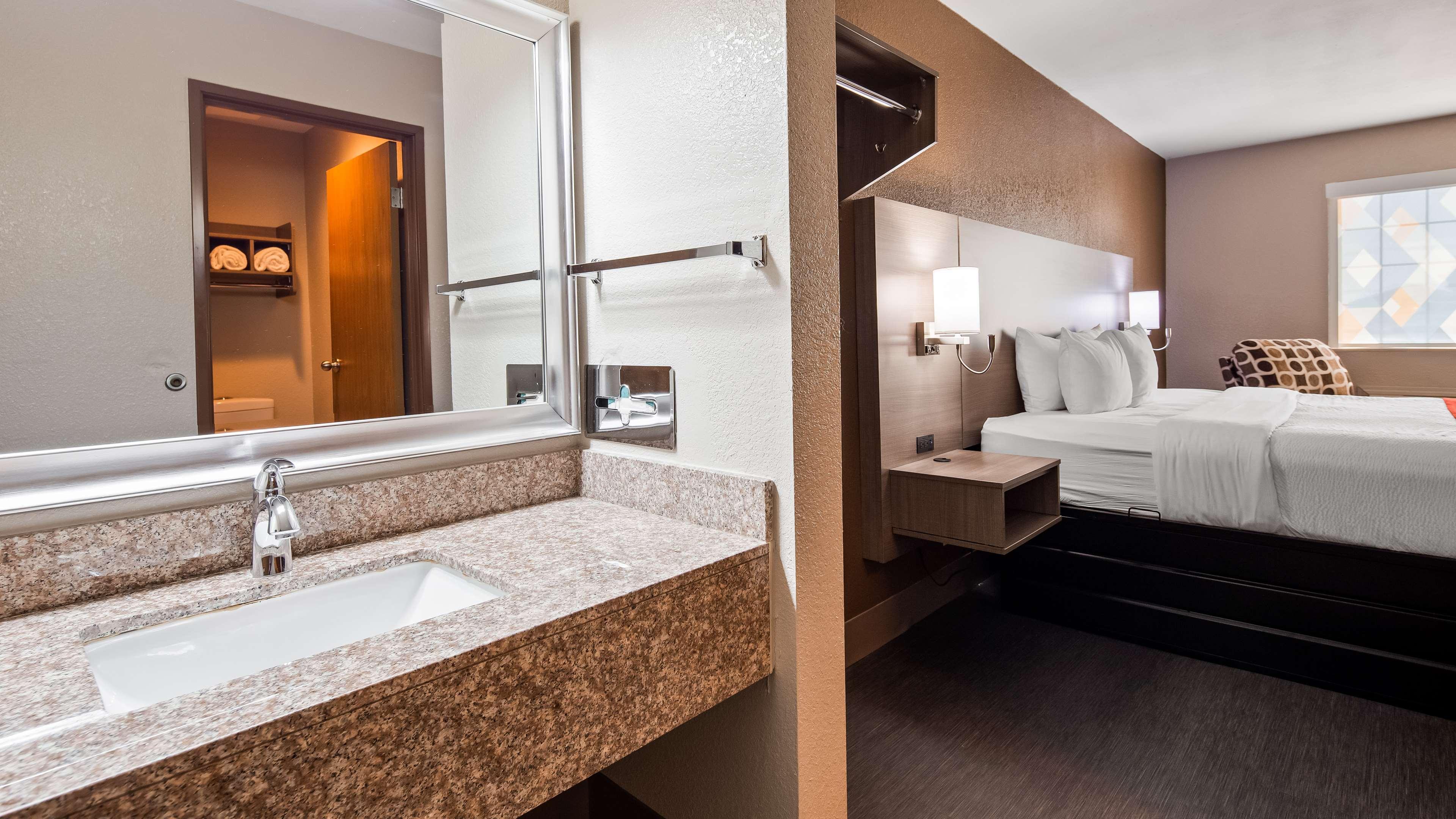 Surestay Plus Hotel By Best Western Kearney Extérieur photo