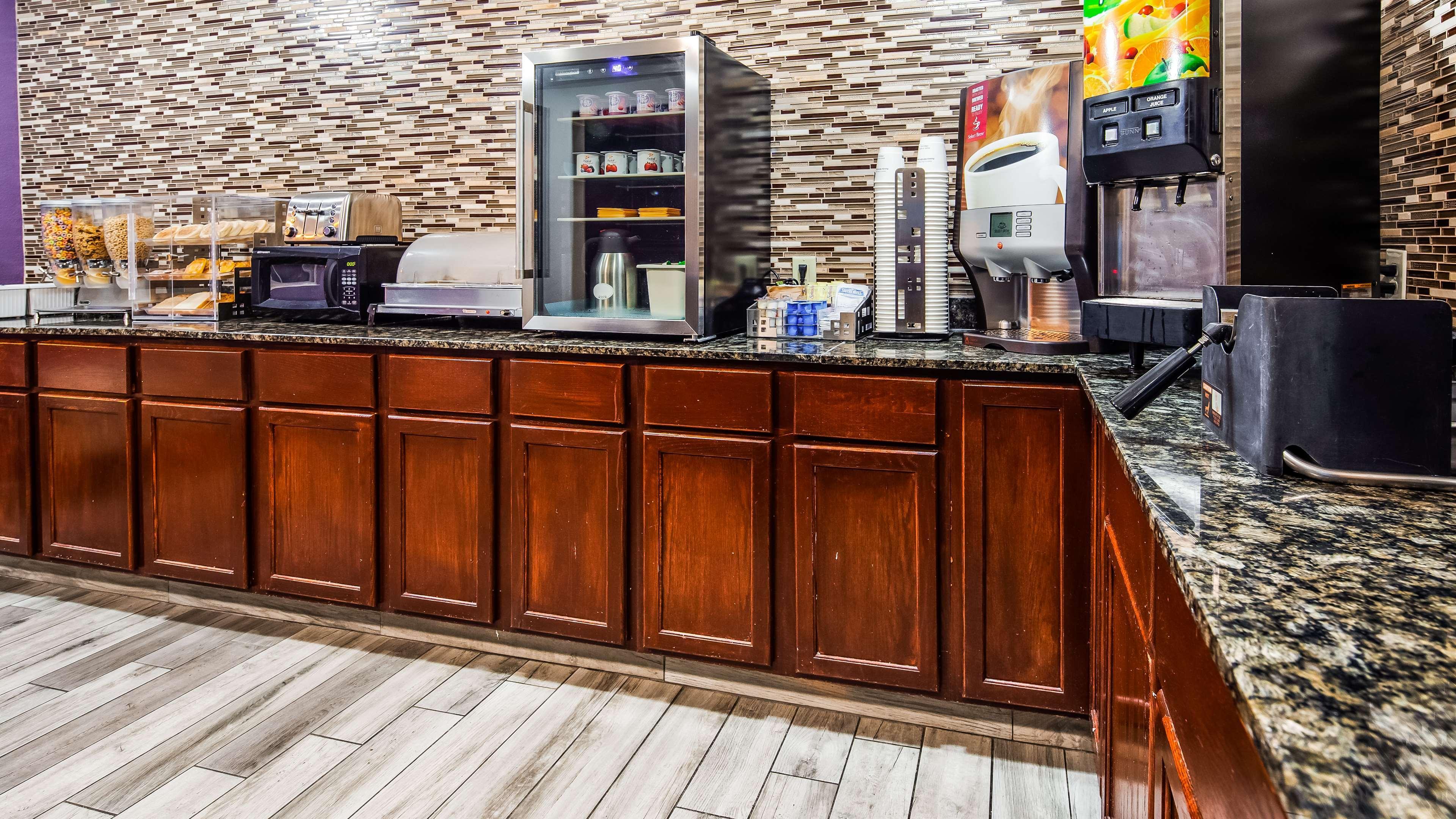 Surestay Plus Hotel By Best Western Kearney Extérieur photo