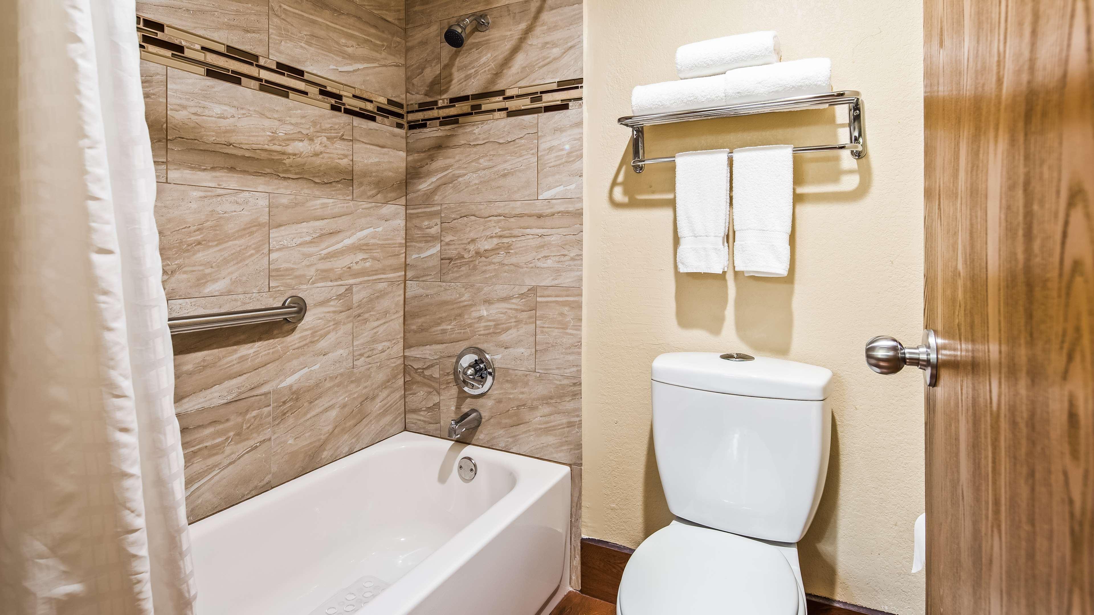 Surestay Plus Hotel By Best Western Kearney Extérieur photo