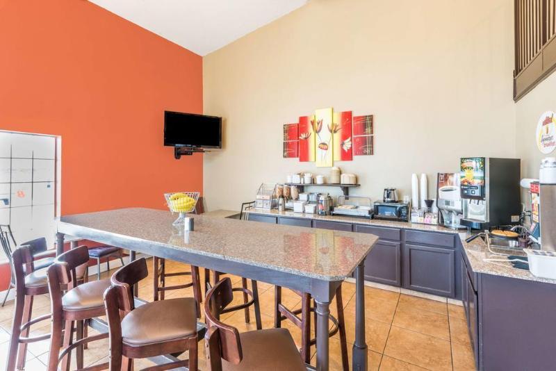 Surestay Plus Hotel By Best Western Kearney Extérieur photo