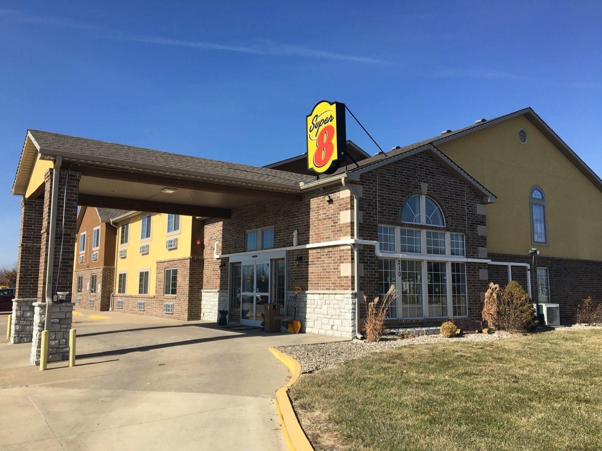 Surestay Plus Hotel By Best Western Kearney Extérieur photo