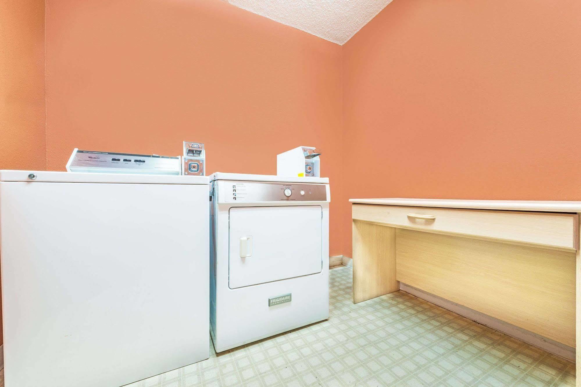 Surestay Plus Hotel By Best Western Kearney Extérieur photo